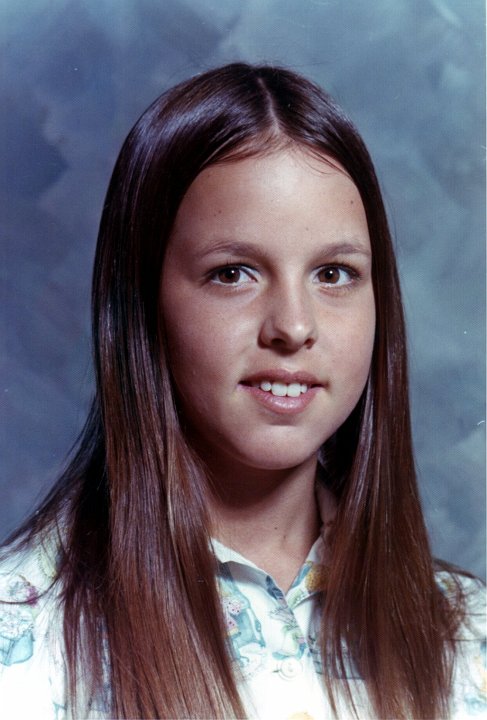 Janet 8th grade 1973-74.jpg